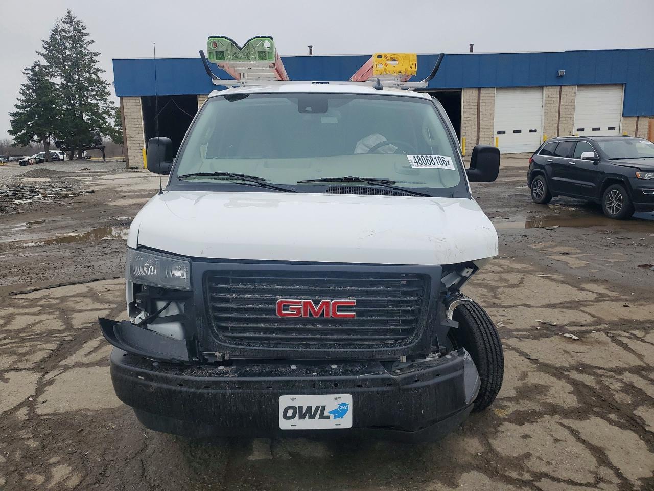 2025 GMC Savana G2500 Utility / Service Van - Image 5