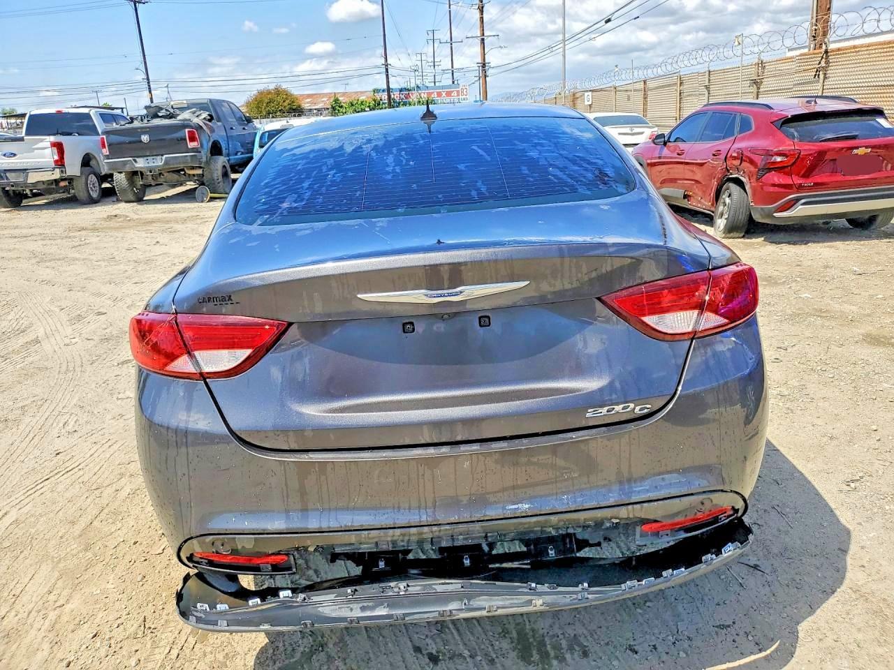 2016 Chrysler 200 C - Фото 6
