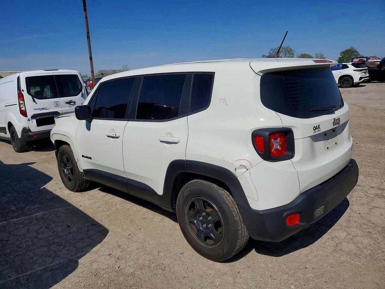 2016 Jeep Renegade Sport - Image 2