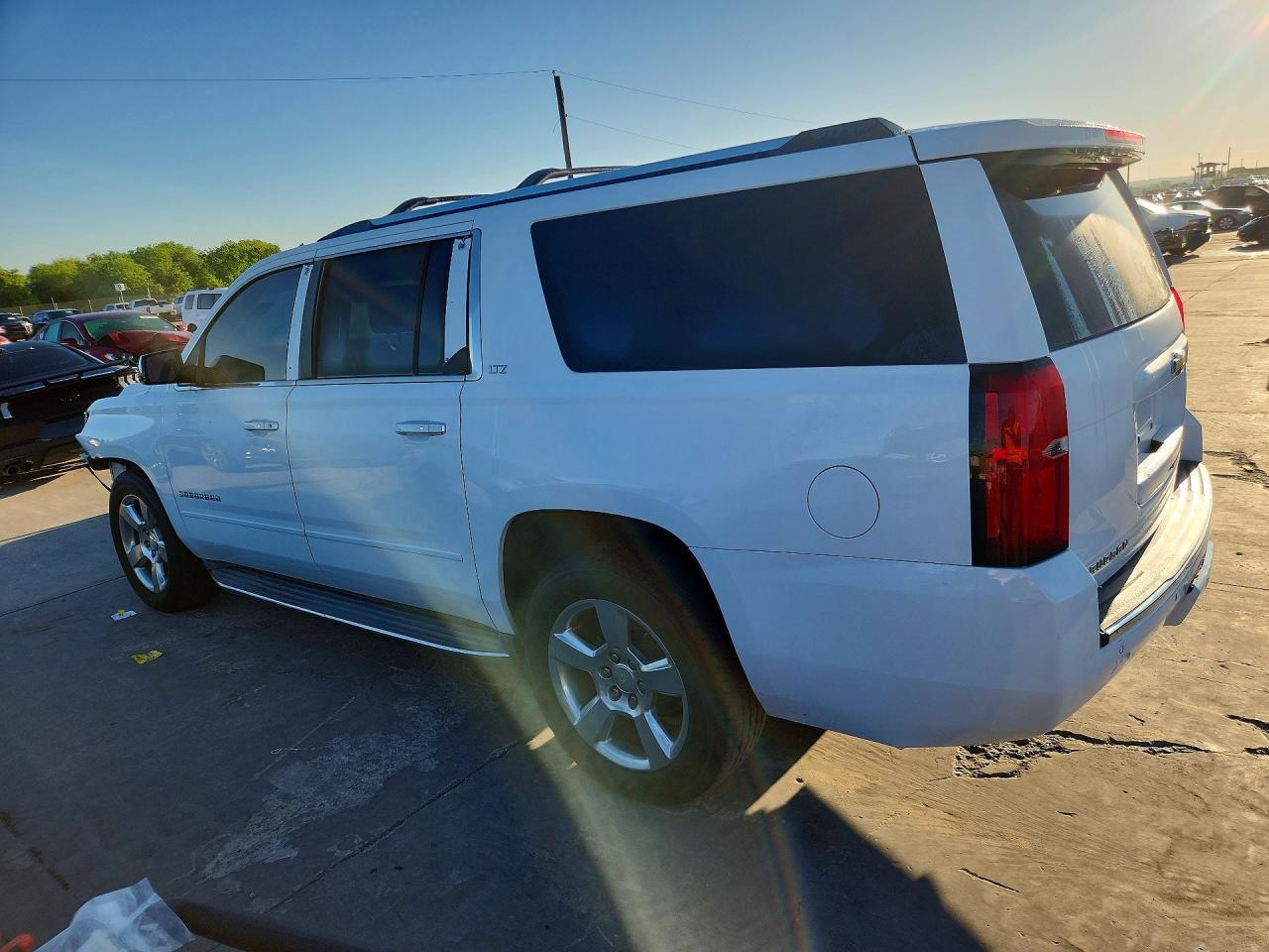 2015 Chevrolet Suburban K1500 Ltz - Image 2