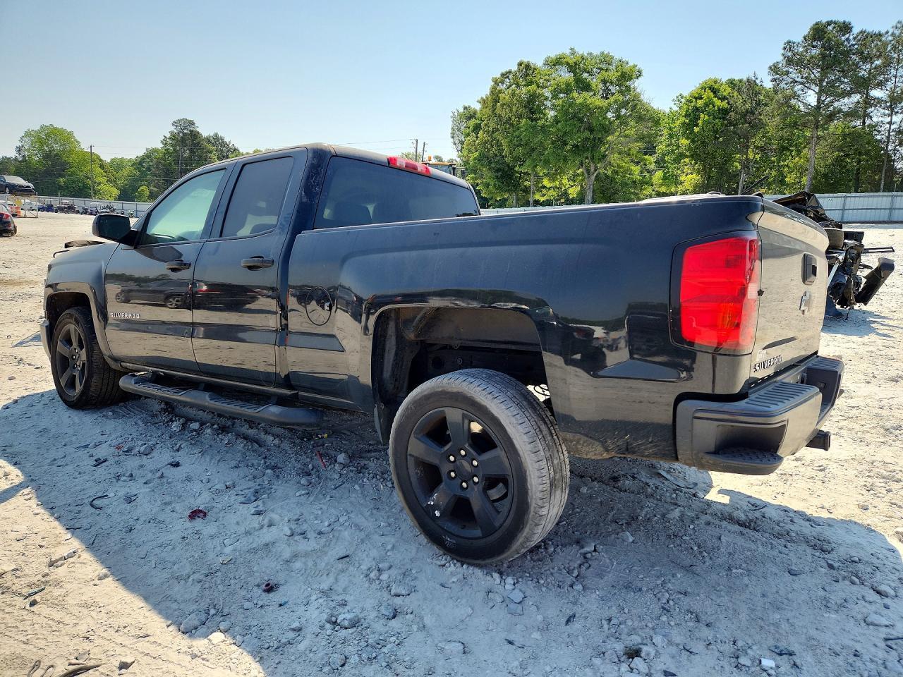 2015 Chevrolet Silverado C1500 - Фото 2