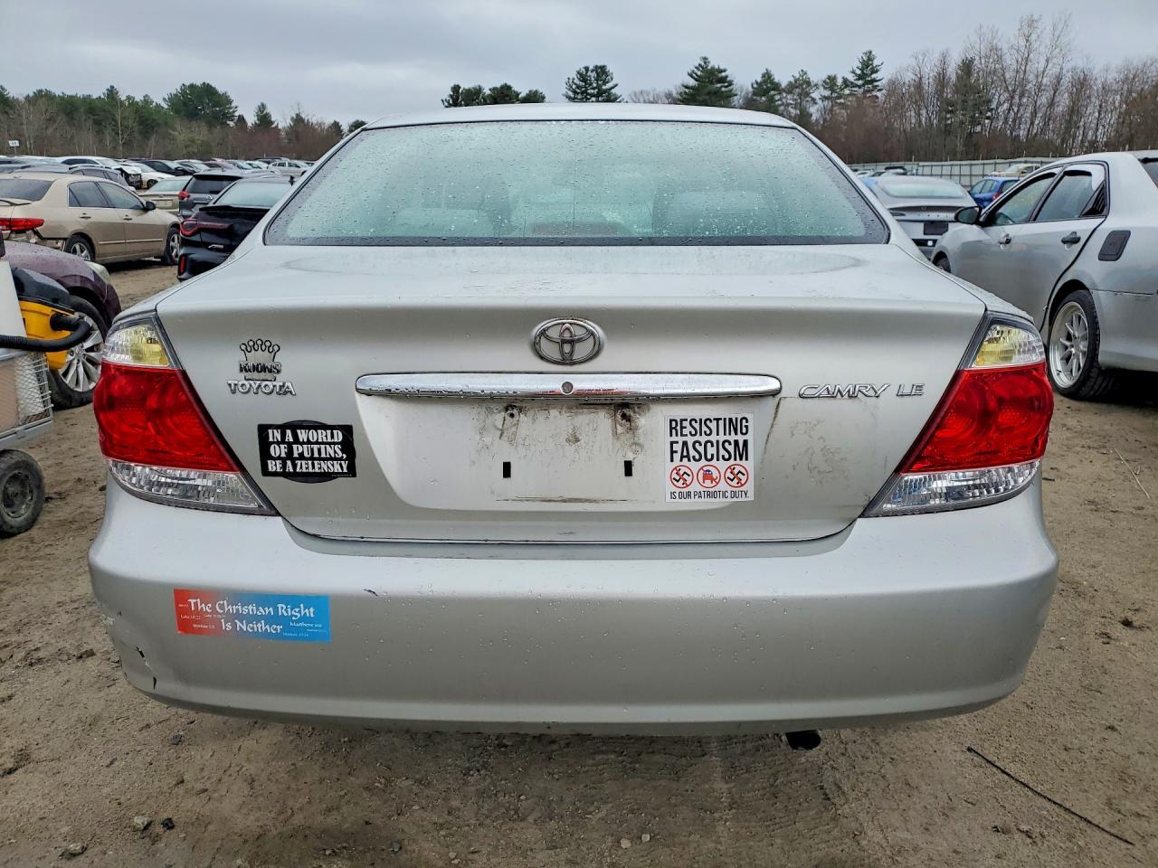 2006 Toyota Camry Le - Image 6