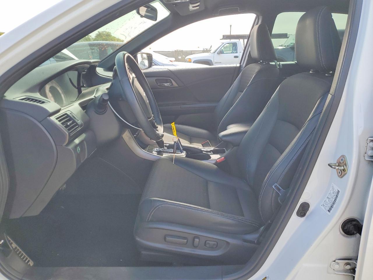 2016 Honda Accord Sport - Image 7