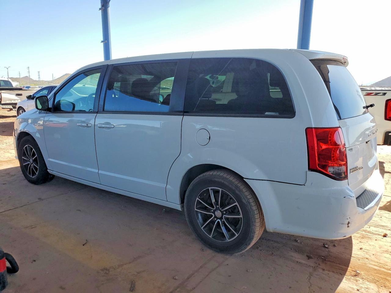 2019 Dodge Grand Caravan Gt - Фото 2
