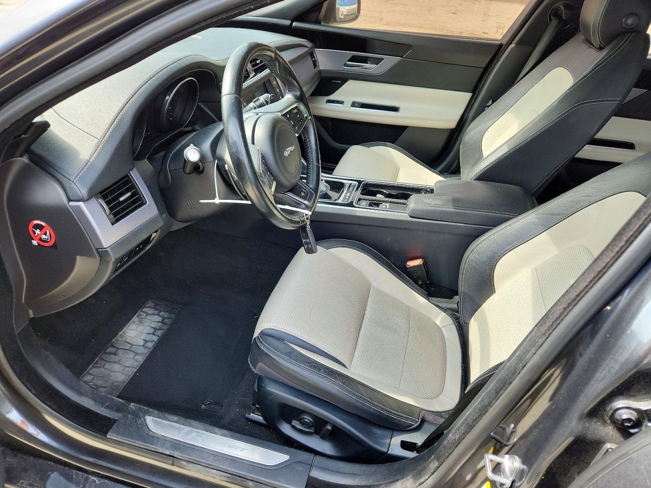 2016 Jaguar Xf R - Sport - Фото 7