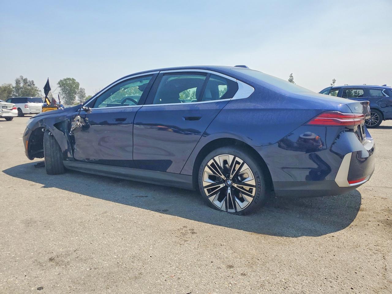 2024 BMW I5 Edrive 40 - Фото 2