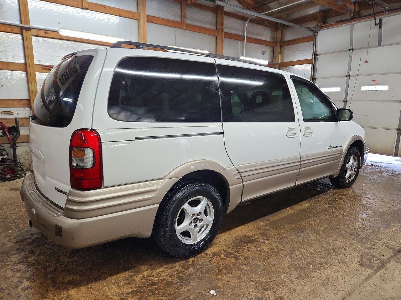 2002 Pontiac Montana - Фото 3
