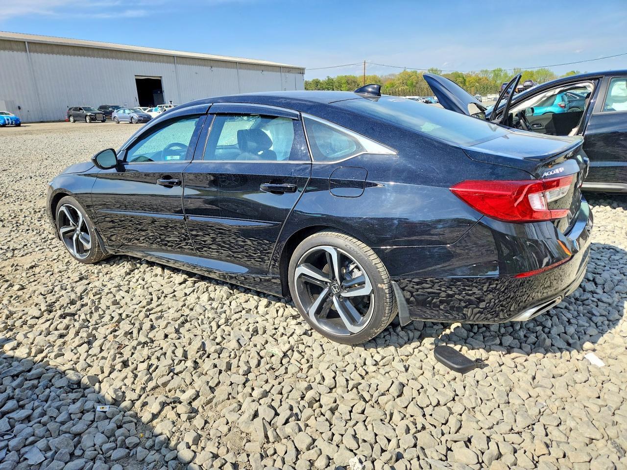 2018 Honda Accord Sport - Image 2