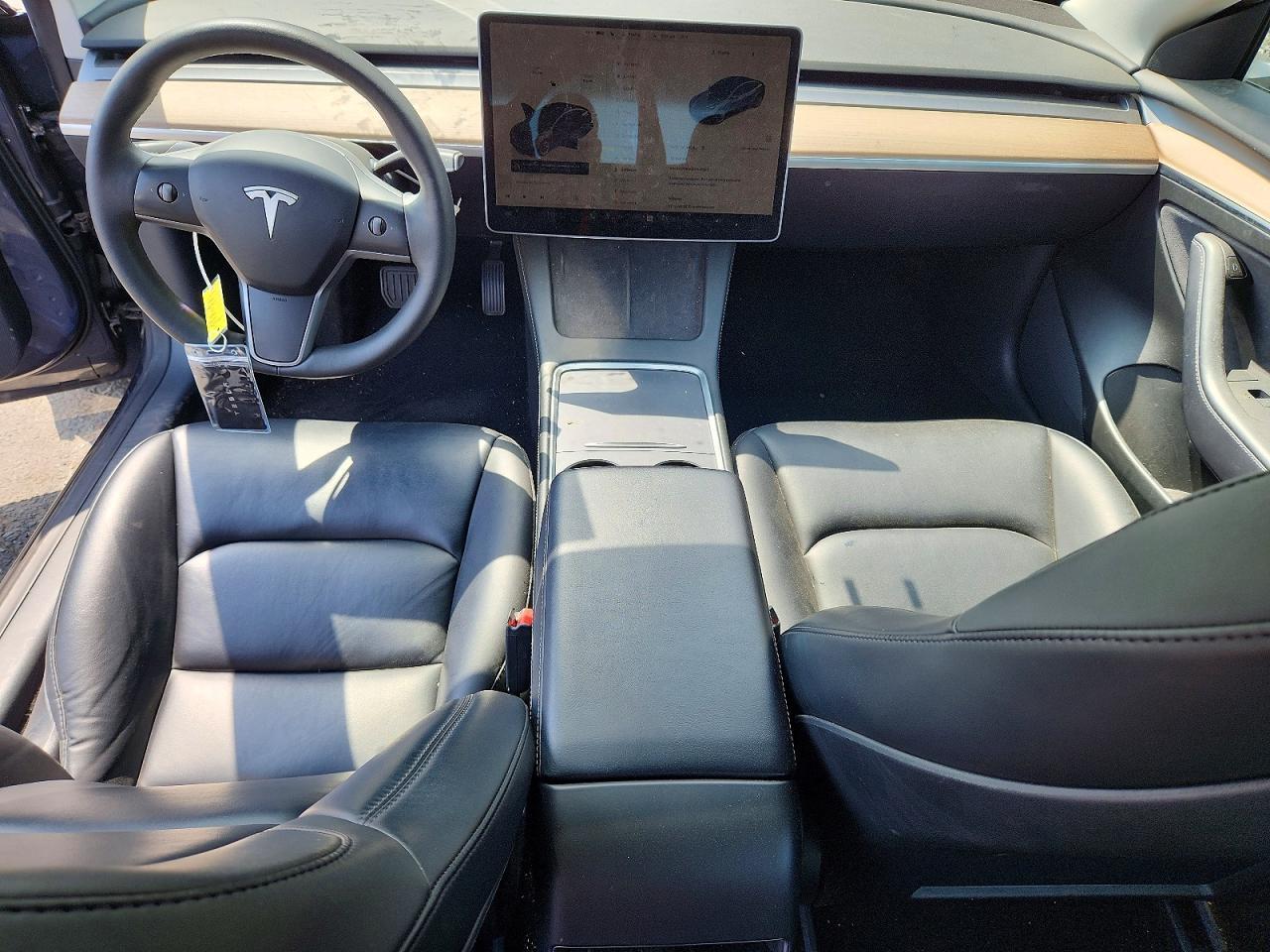 2023 Tesla Model 3 - Фото 6