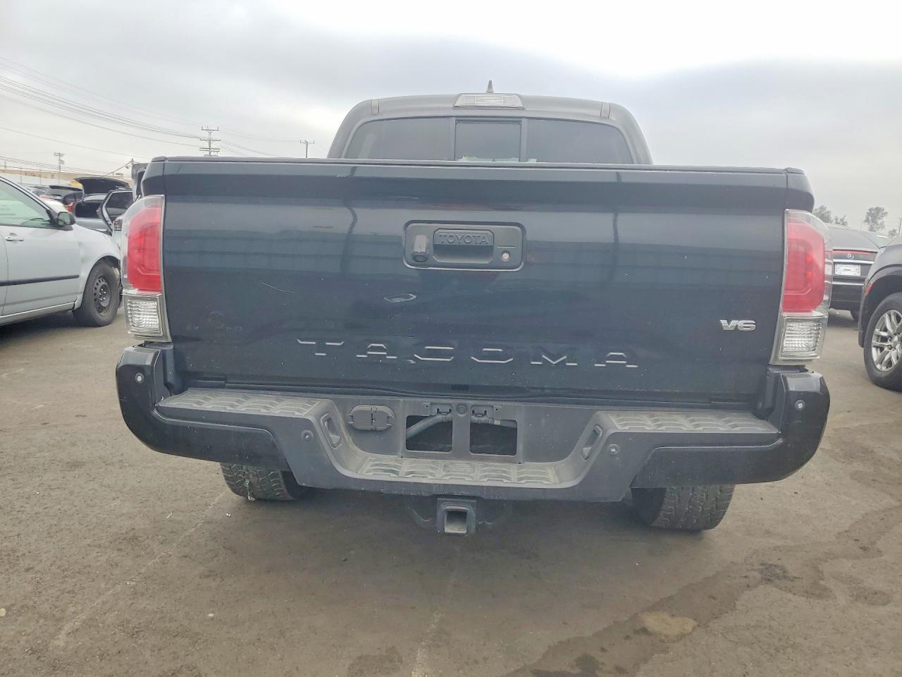 2016 Toyota Tacoma Dbl - Фото 6
