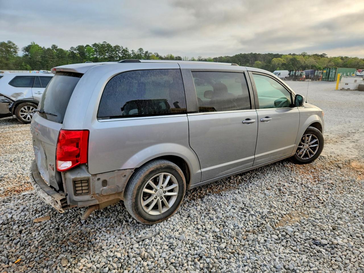 2020 Dodge Grand Caravan Sxt - Фото 3