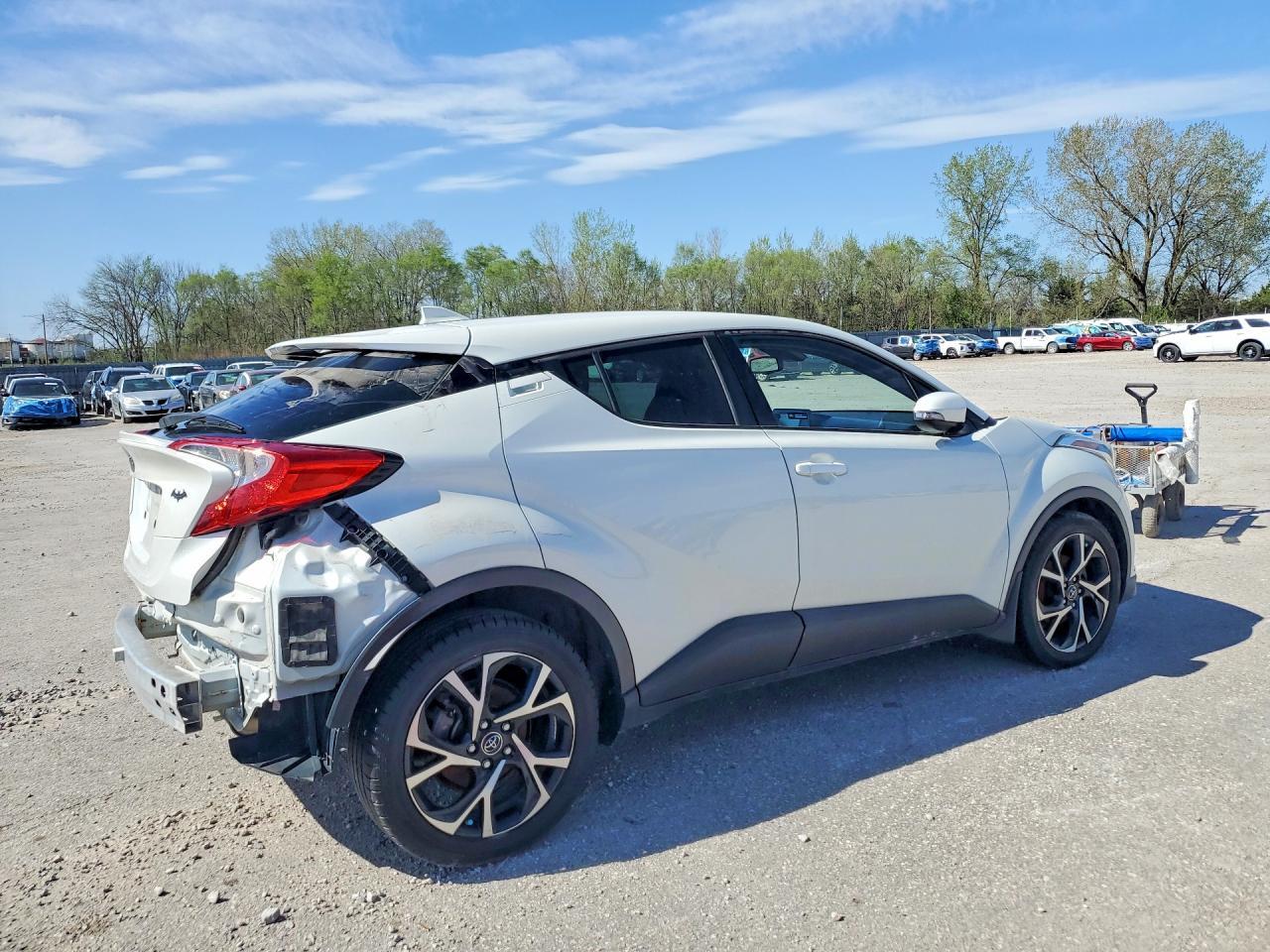 2018 Toyota C-Hr Xle - Фото 3