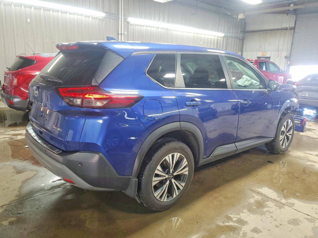 2022 Nissan Rogue Sv - Image 3