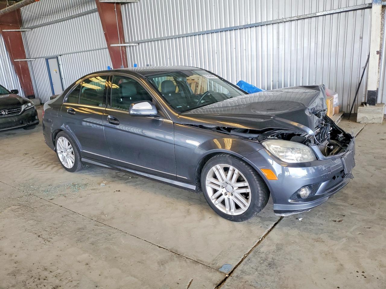 2009 Mercedes-Benz C 300 - Фото 4