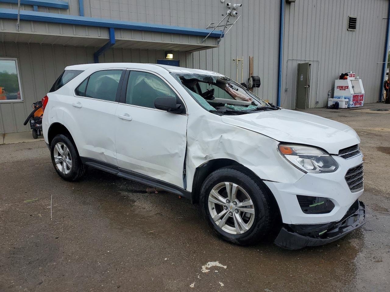 2017 Chevrolet Equinox Ls - Фото 4