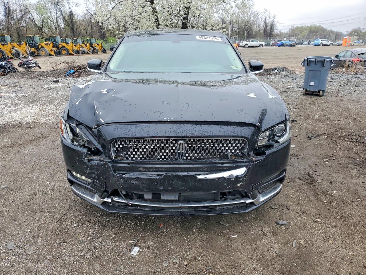 2017 Lincoln Continental Premiere - Фото 5