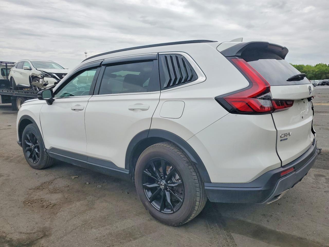2025 Honda Cr-V Sport - Image 2