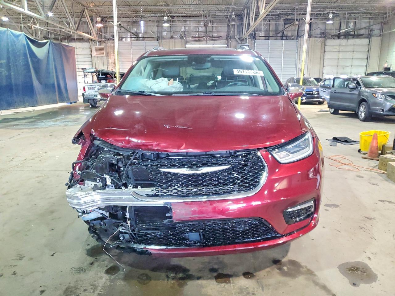 2021 Chrysler Pacifica Limited - Image 5