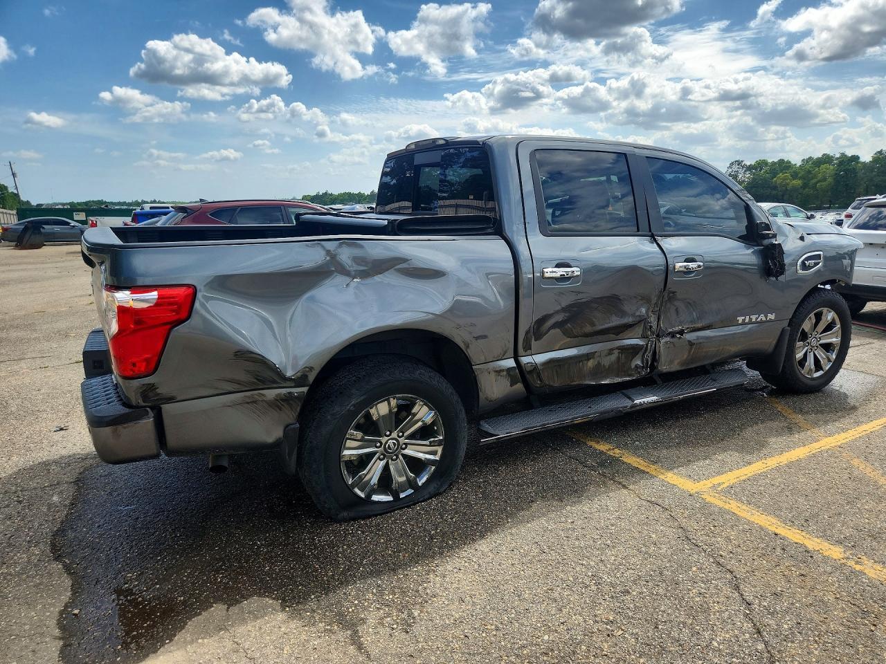 2017 Nissan Titan S - Фото 3