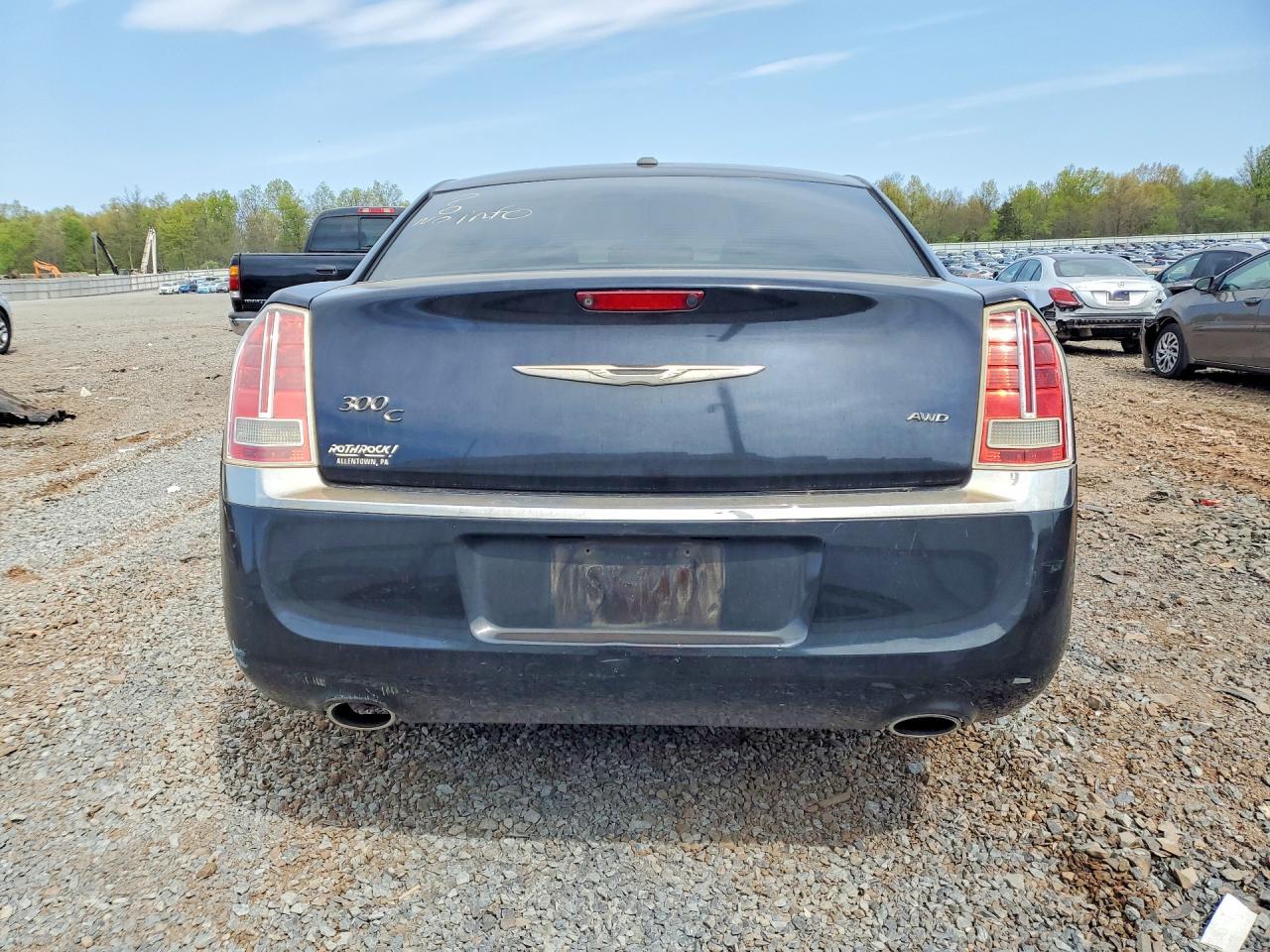 2013 Chrysler 300C - Фото 6