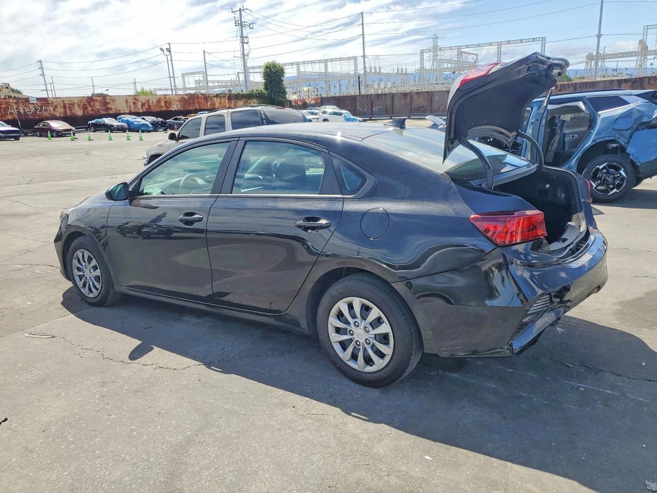2024 Kia Forte Lx - Image 2