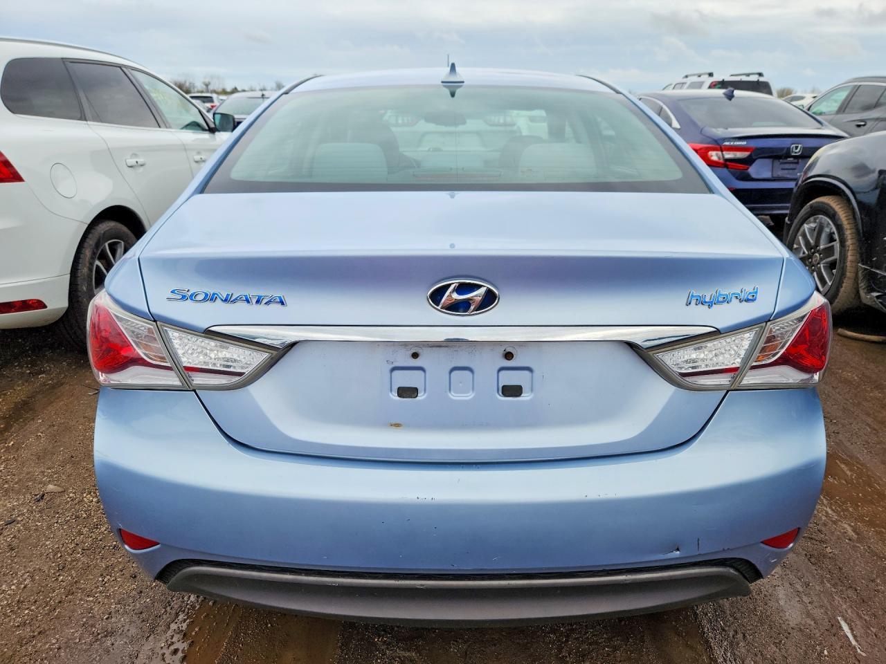 2013 Hyundai Sonata Hybrid - Image 6