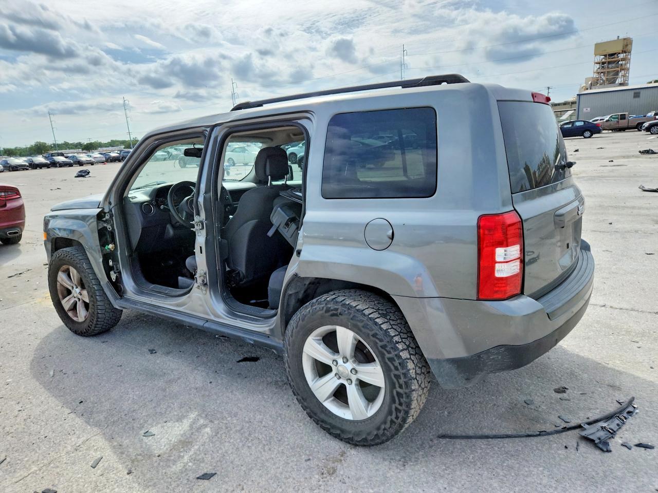 2013 Jeep Patriot - Фото 2