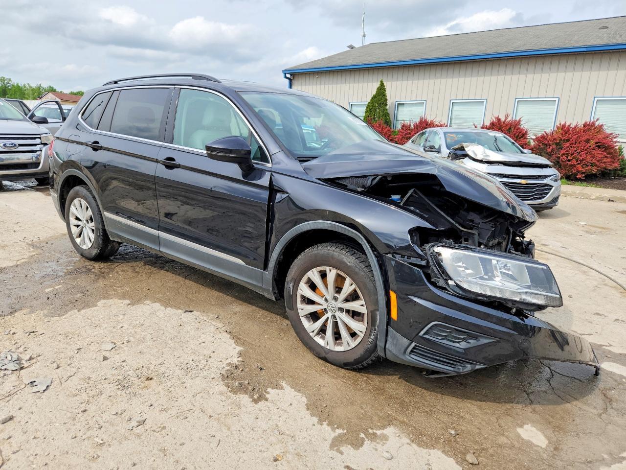 2018 Volkswagen Tiguan Se - Фото 4