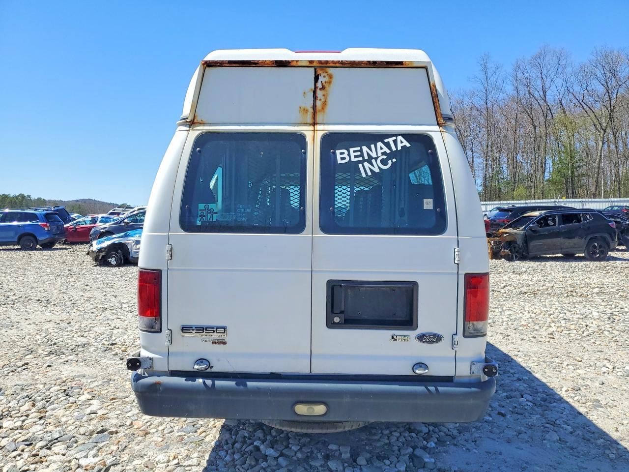 2013 Ford Econoline E350 Super Duty Van - Image 7
