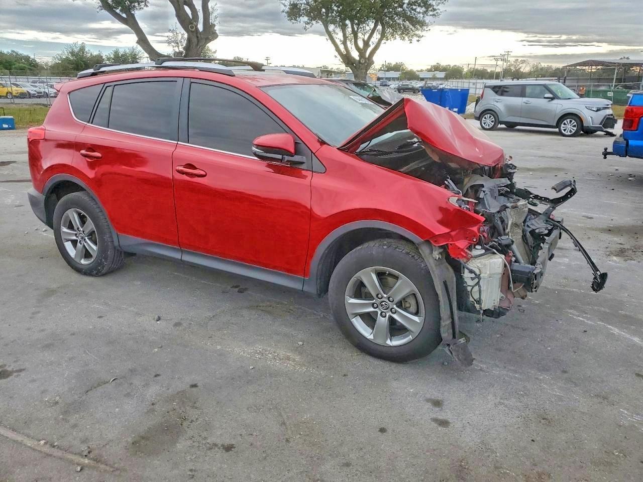 2015 Toyota Rav4 Xle - Image 4
