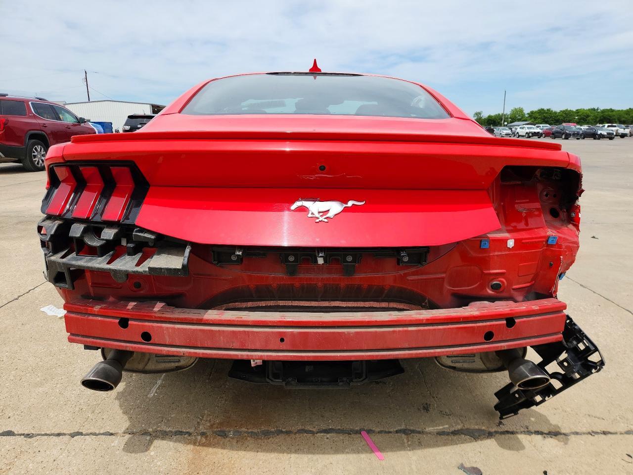 2024 Ford Mustang - Фото 6