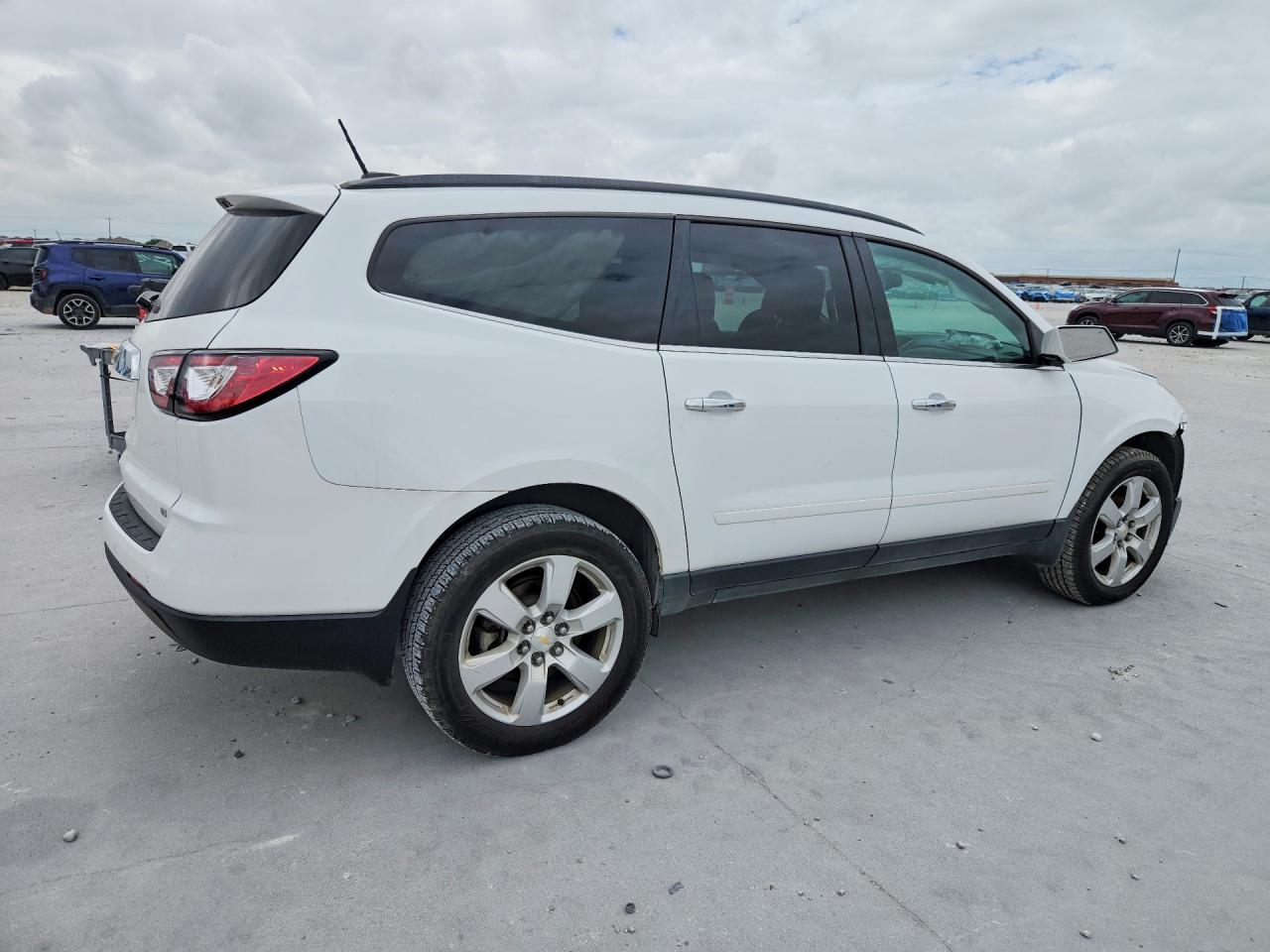 2017 Chevrolet Traverse Lt - Фото 3