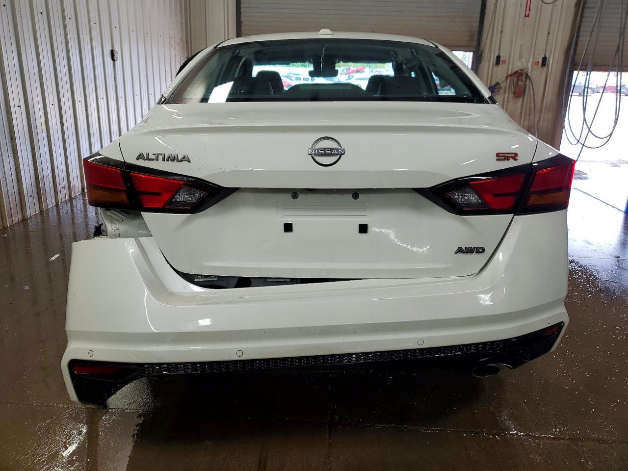 2024 Nissan Altima Sr - Image 6
