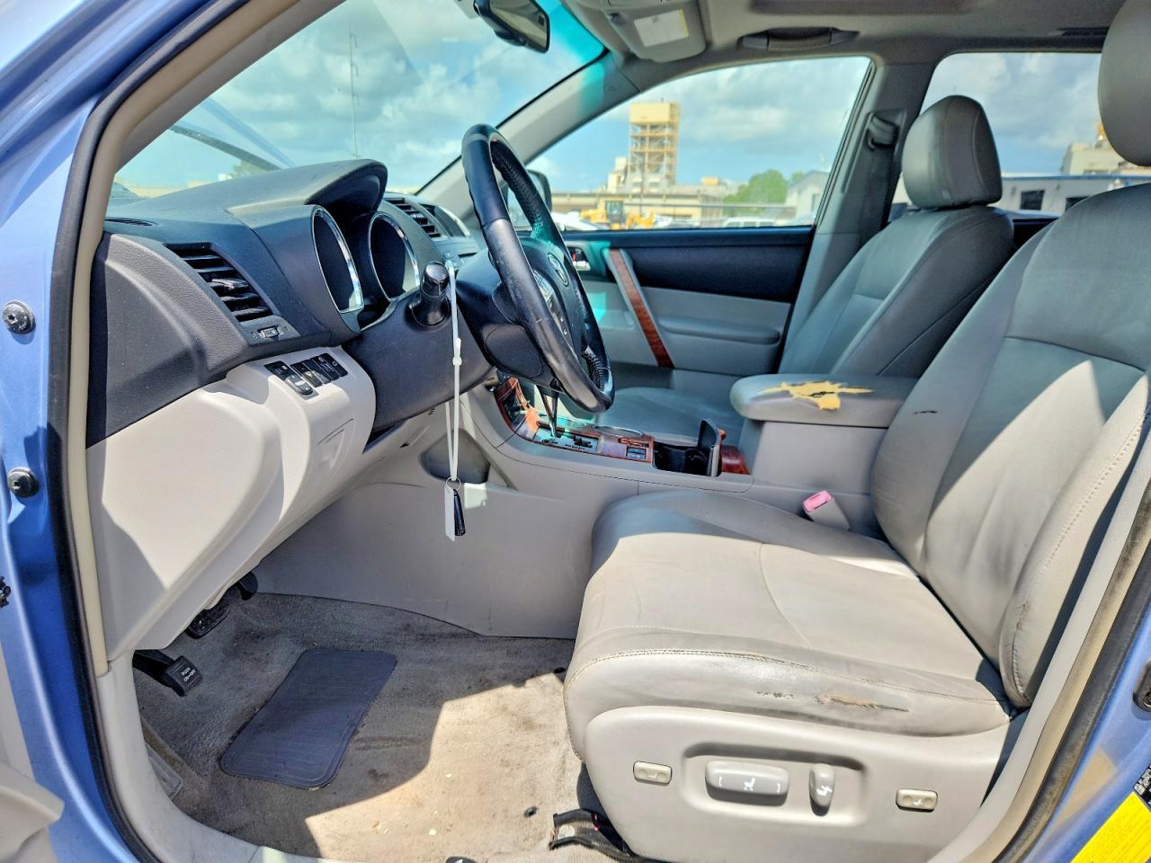 2008 Toyota Highlander Limited - Image 7