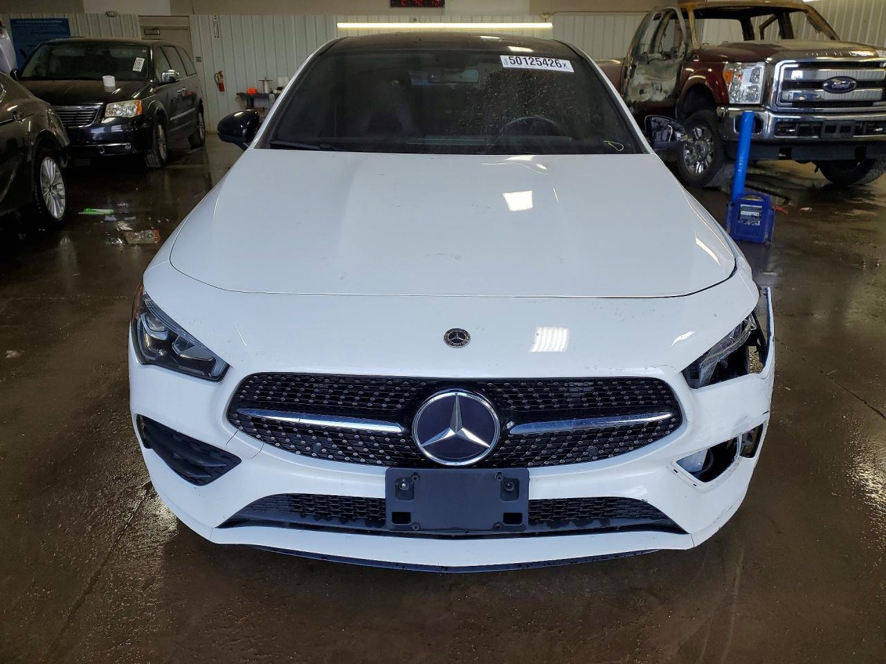 2022 Mercedes-Benz Cla 250 4Matic - Фото 5