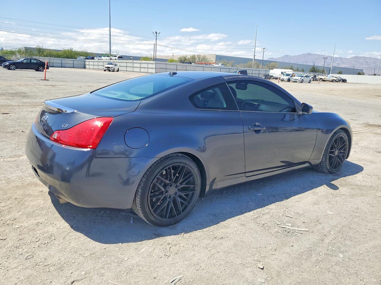 2008 Infiniti G37 Base - Фото 3