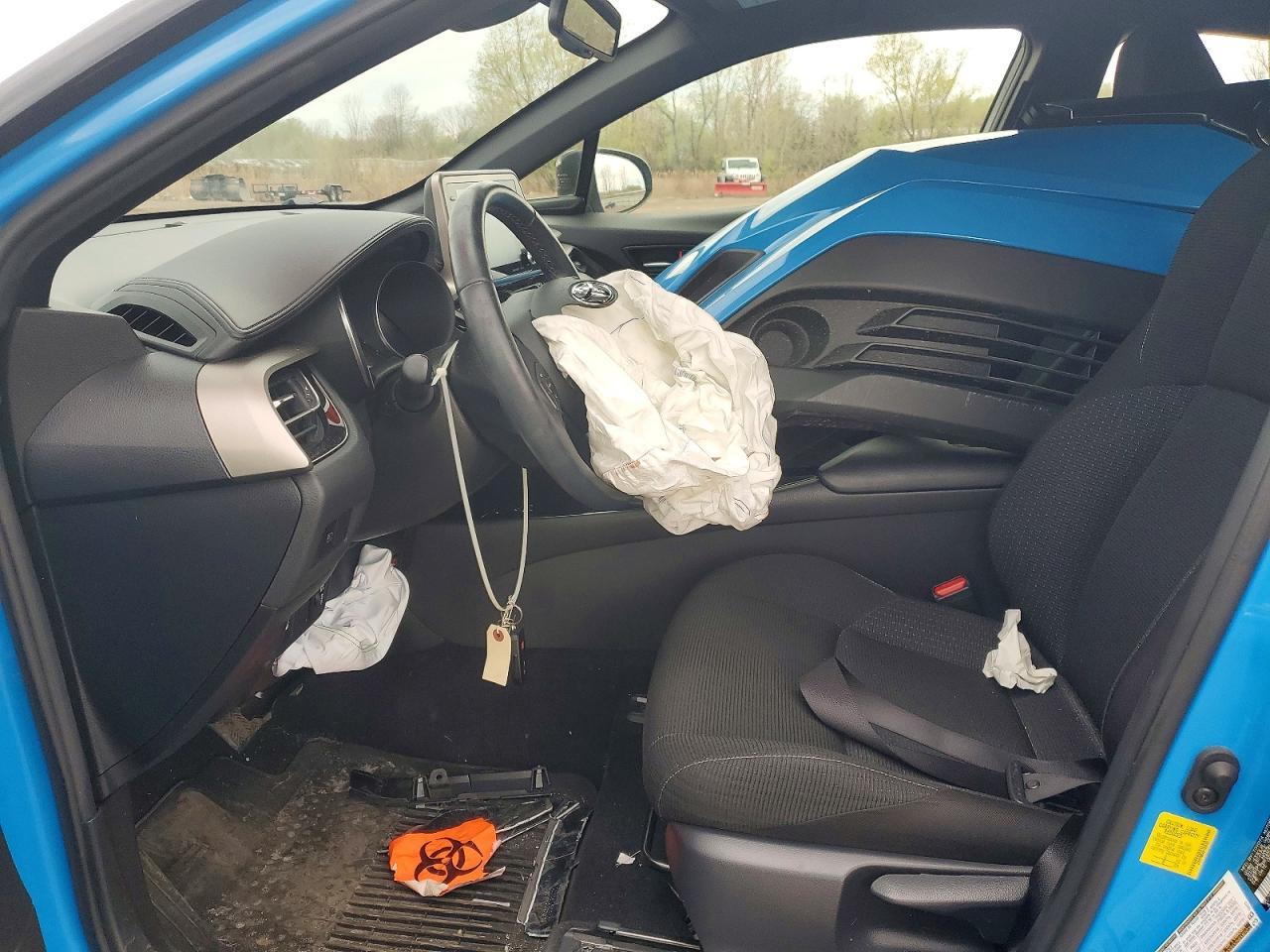 2019 Toyota C-Hr Xle - Image 7
