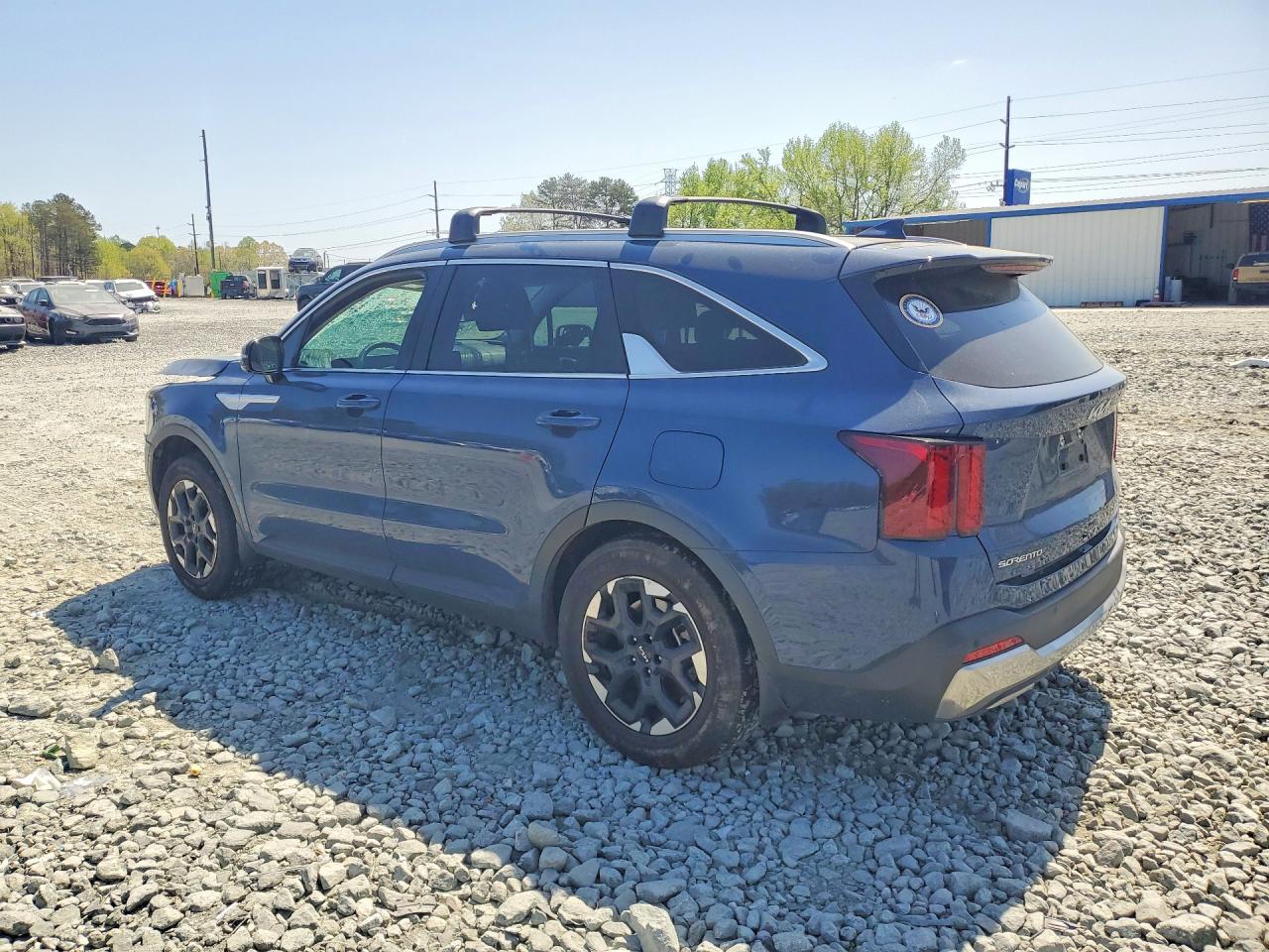 2024 Kia Sorento S - Фото 2