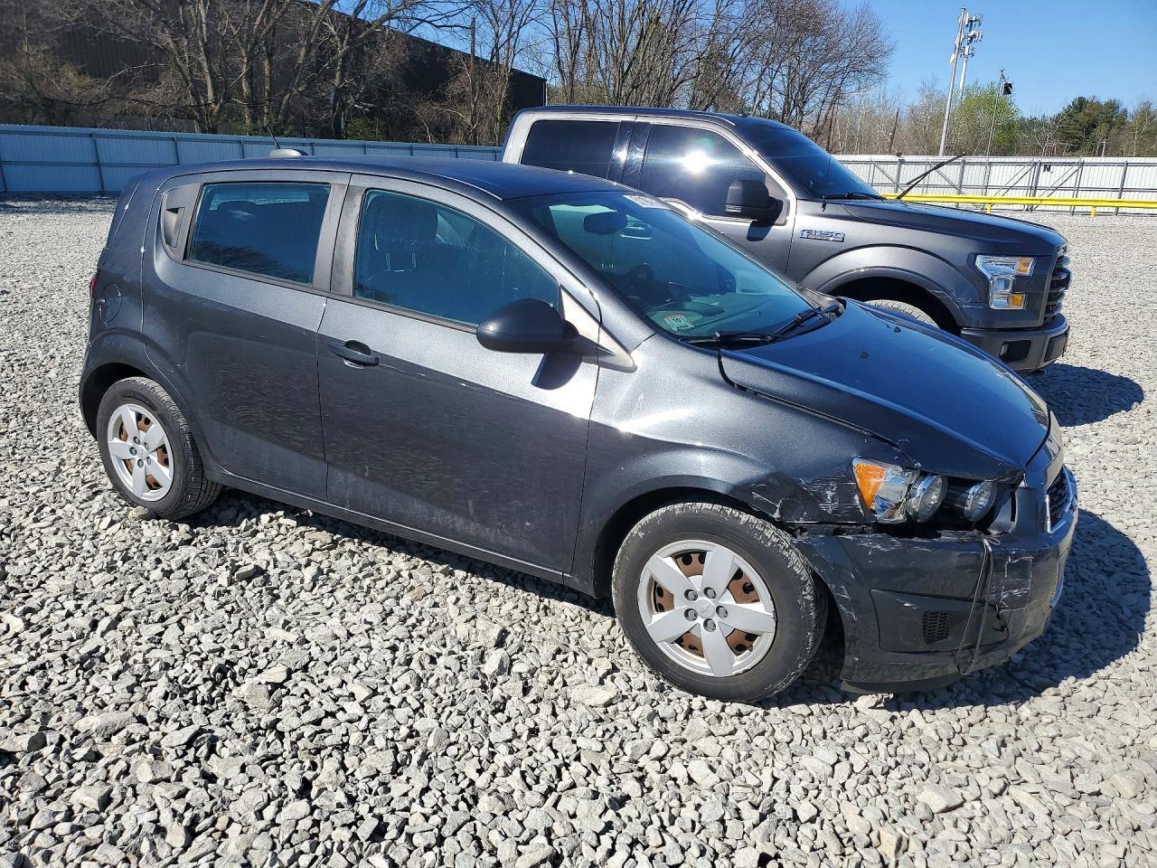 2016 Chevrolet Sonic Ls - Фото 4