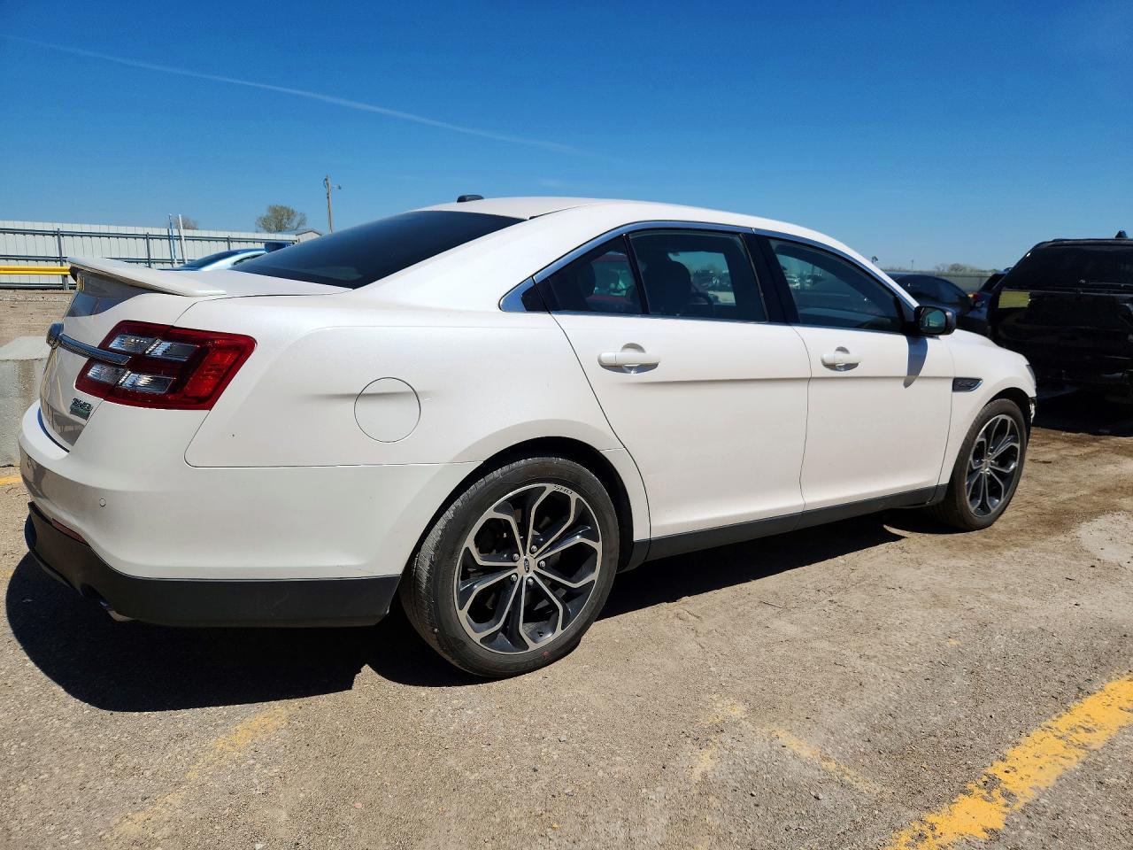 2019 Ford Taurus Sho - Фото 3
