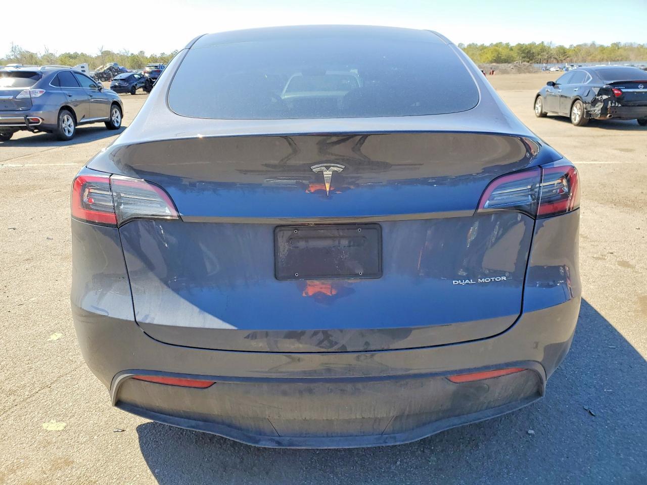 2023 Tesla Model Y - Image 6