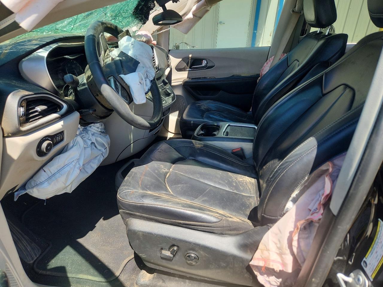 2022 Chrysler Pacifica Touring L - Фото 7