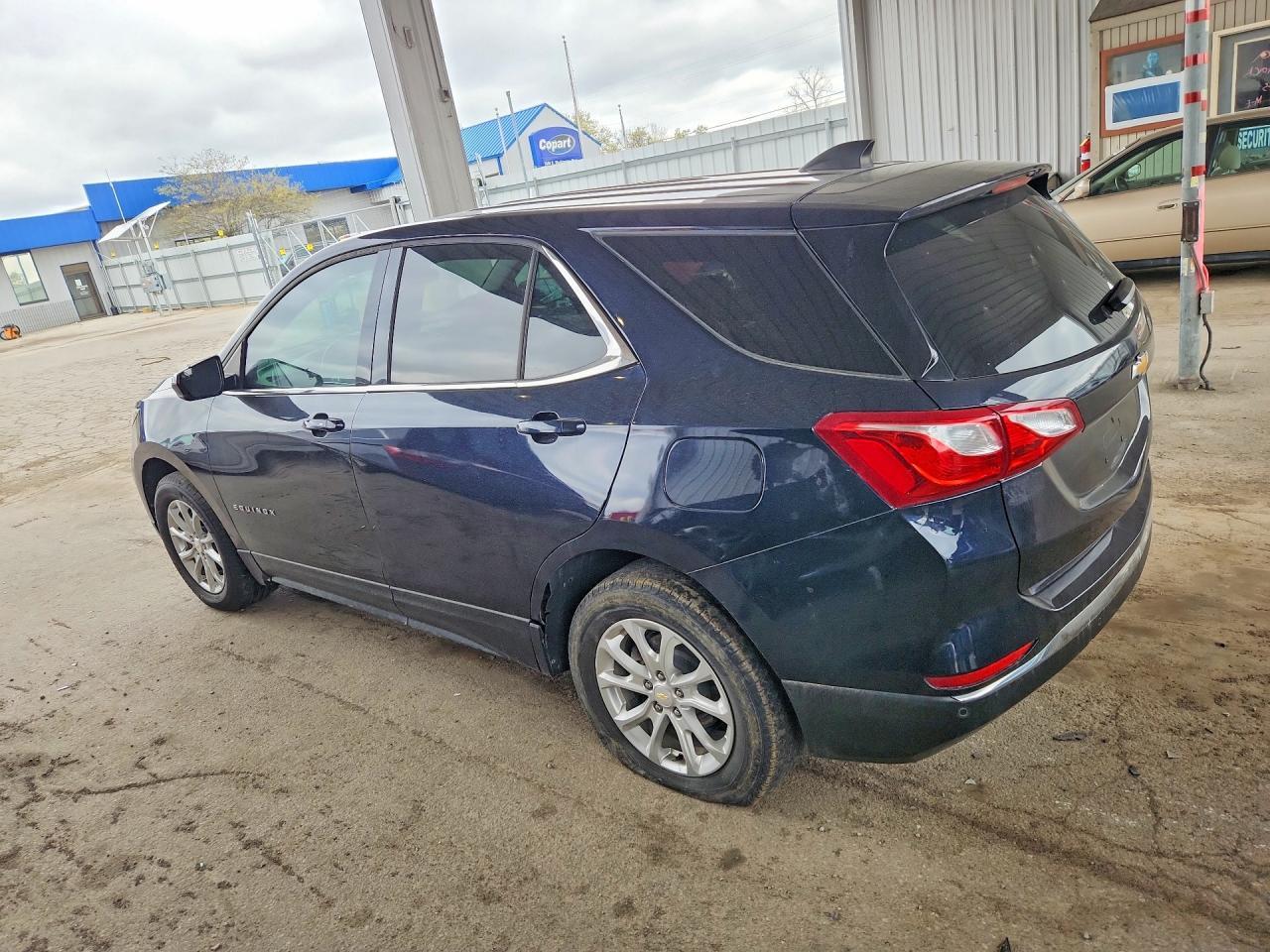 2020 Chevrolet Equinox Lt - Фото 2