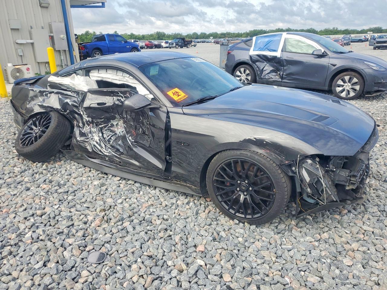 2019 Ford Mustang Gt - Фото 4