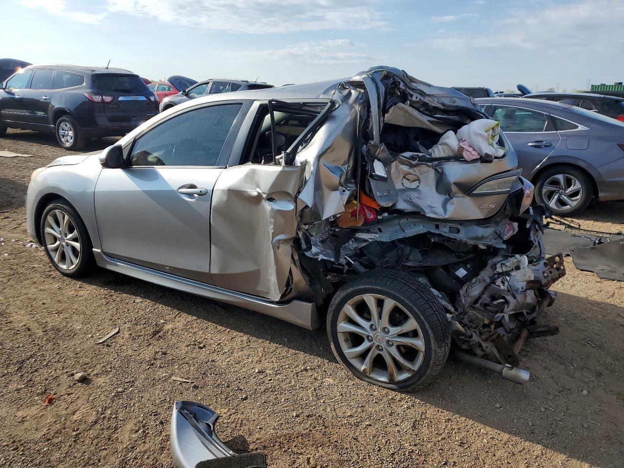 2011 Mazda 3 S - Image 2