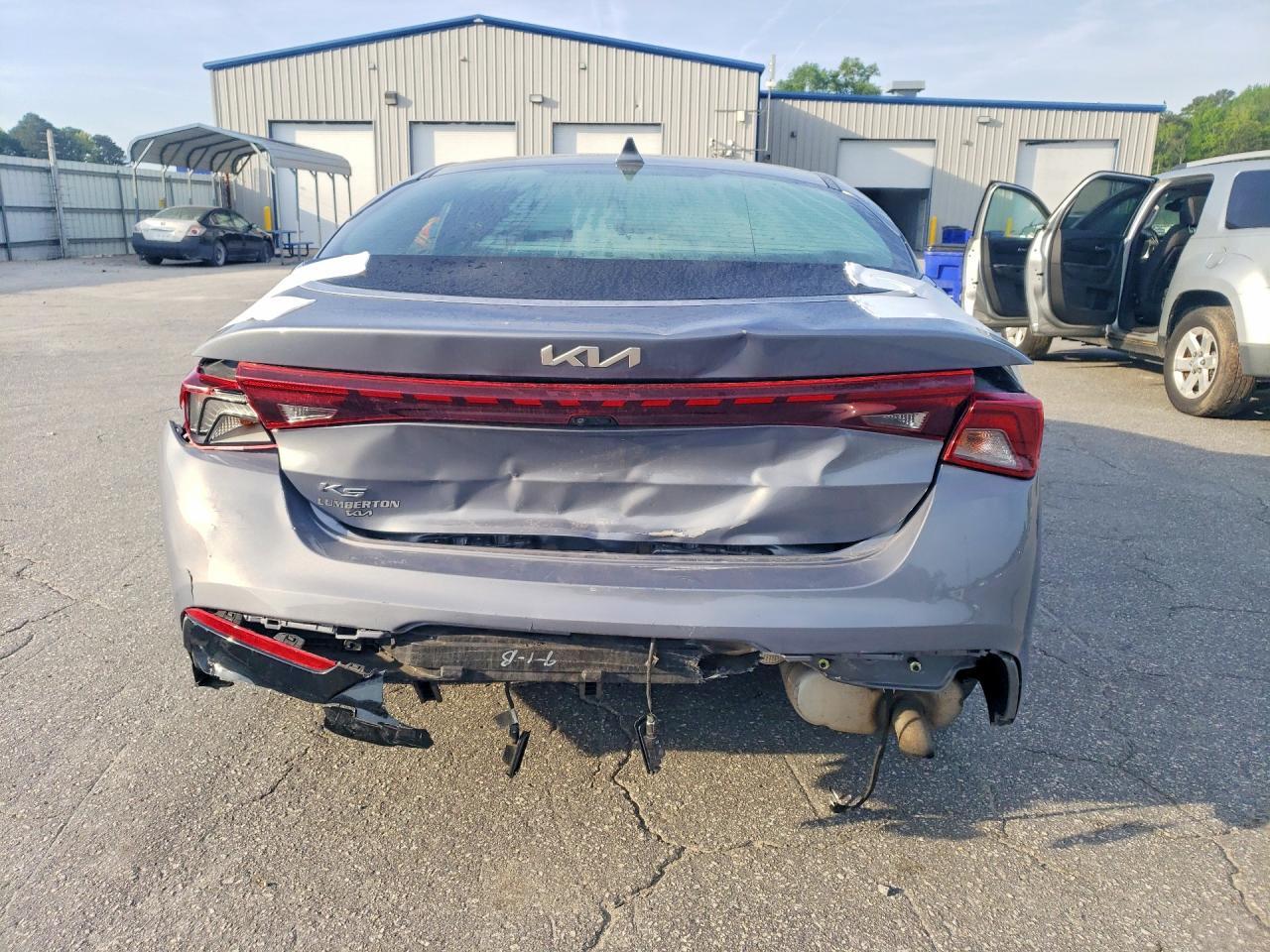 2022 Kia K5 Lxs - Image 6