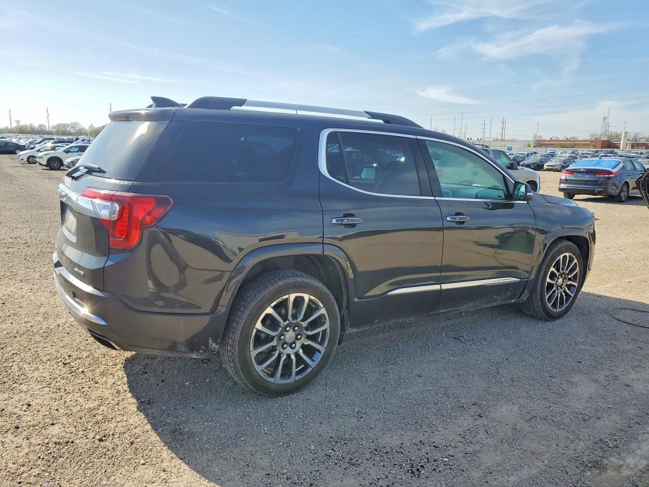 2020 GMC Acadia Denali - Фото 3