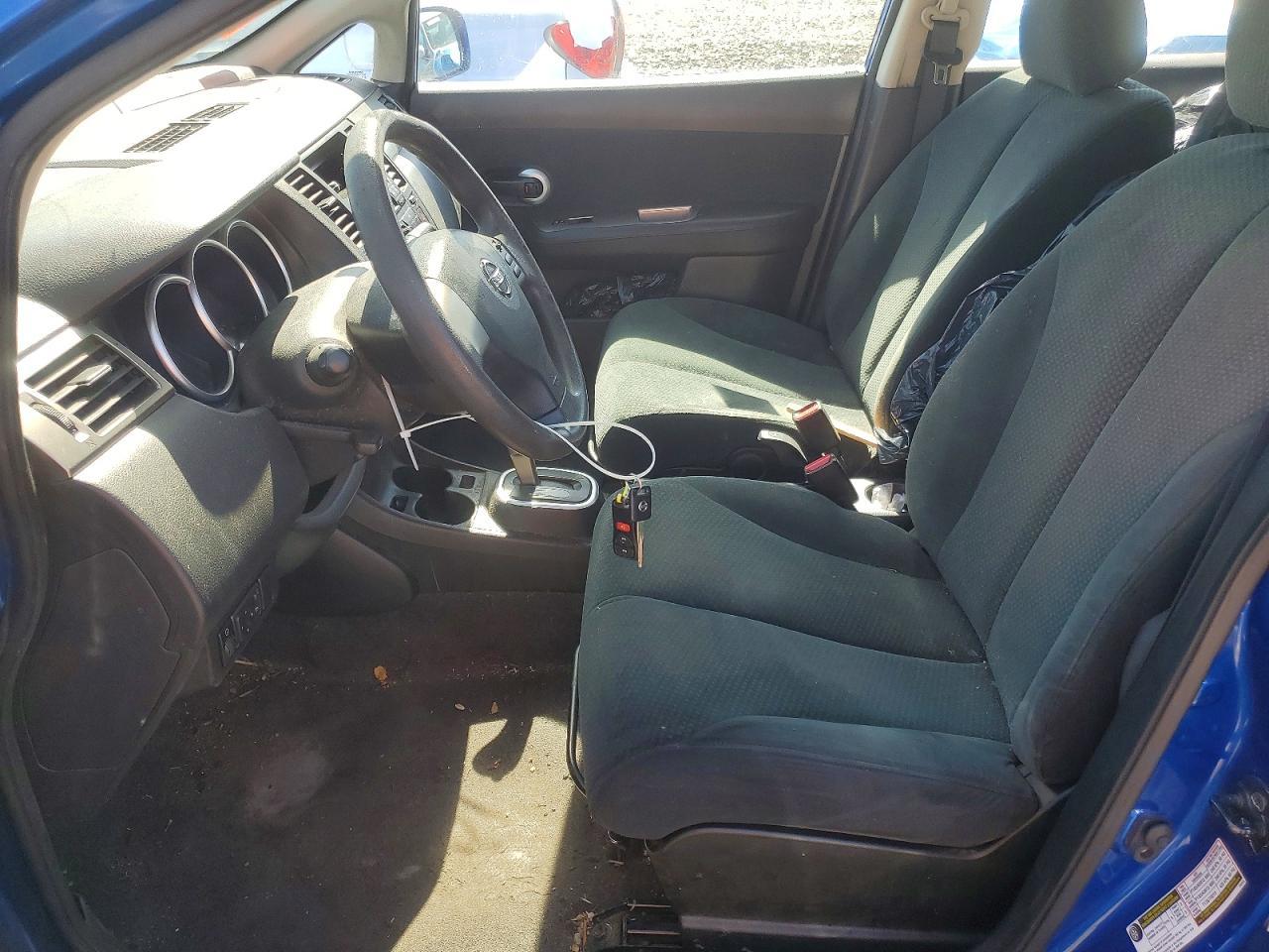2011 Nissan Versa 1.8 S - Фото 7