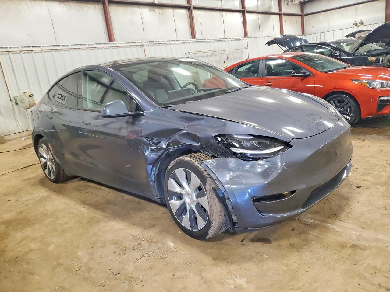 2023 Tesla Model Y - Image 4
