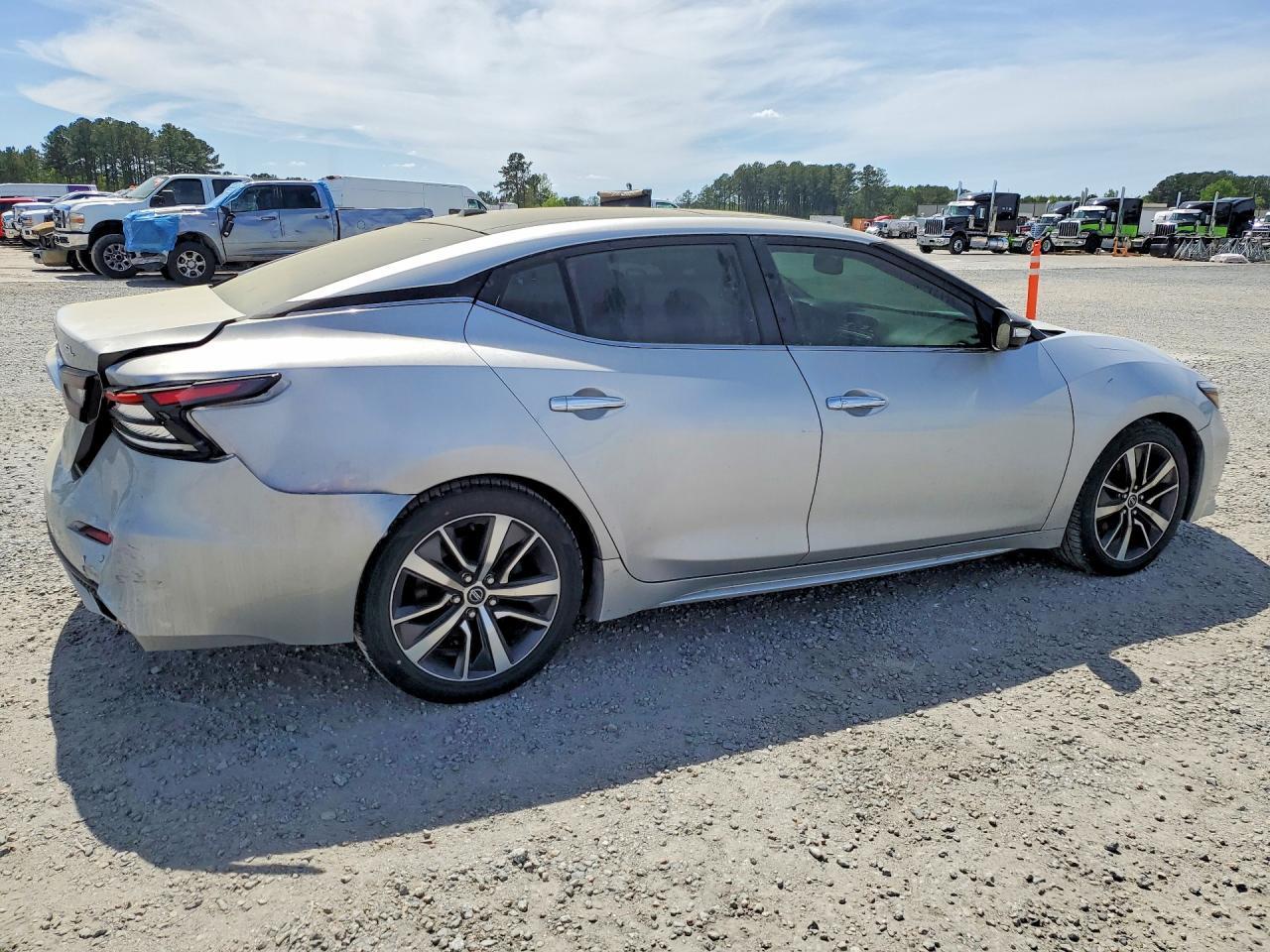 2019 Nissan Maxima - Фото 3